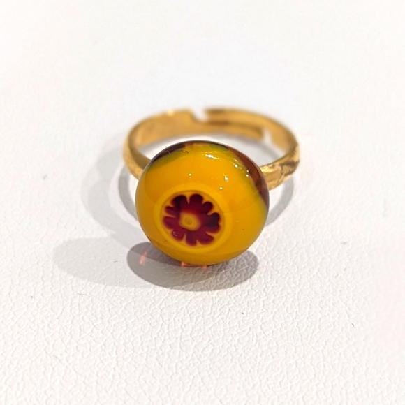 Artisan Handmade small orange and red flower adjustable ring - Picture 2 of 2